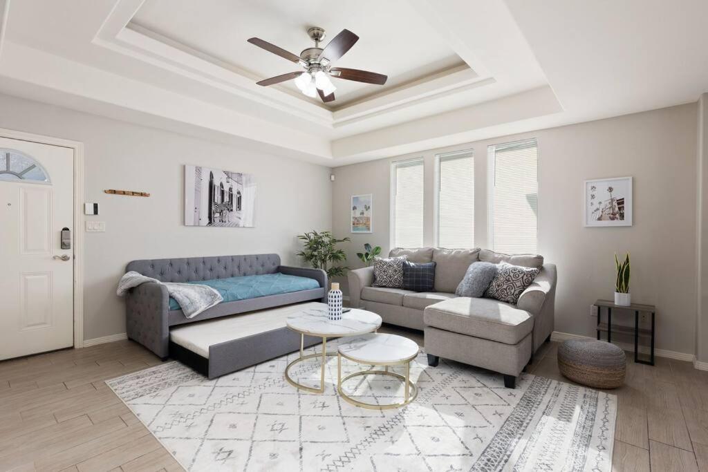 Cozy 3 Bed 2 Bath Apartment, Near Shopping Plazas, Expressway And Free Parking Edinburg Ngoại thất bức ảnh